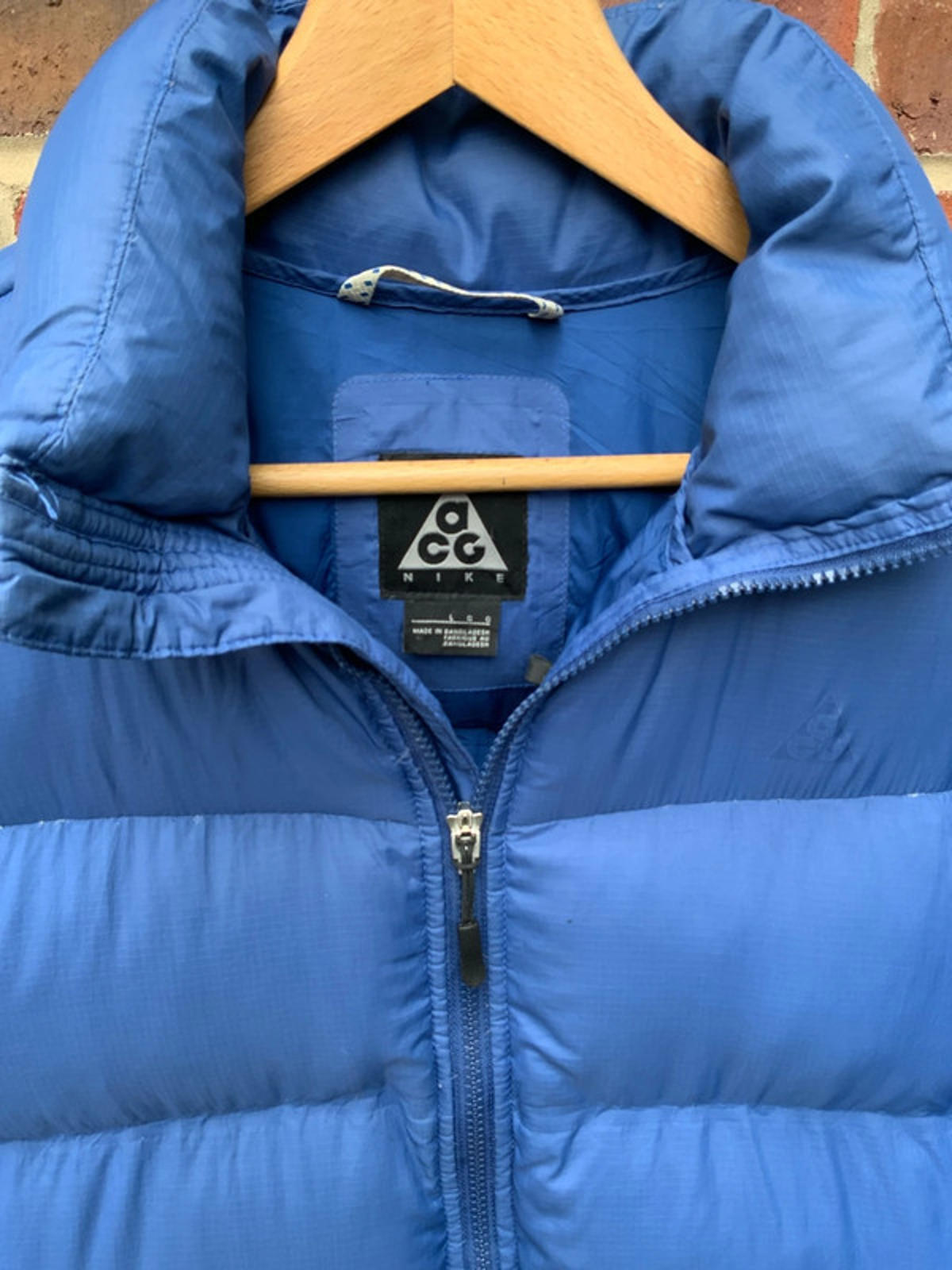 Nike acg down jacket large