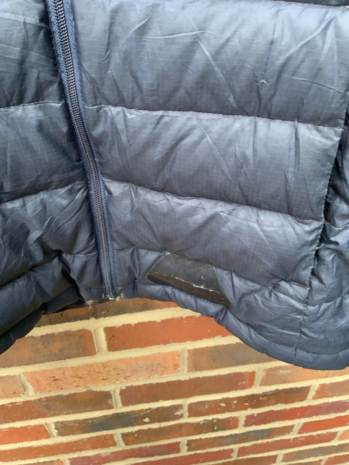 Patagonia Women's Black Hooded Puffer Jacket Size Regular Small Warm Winter Coat