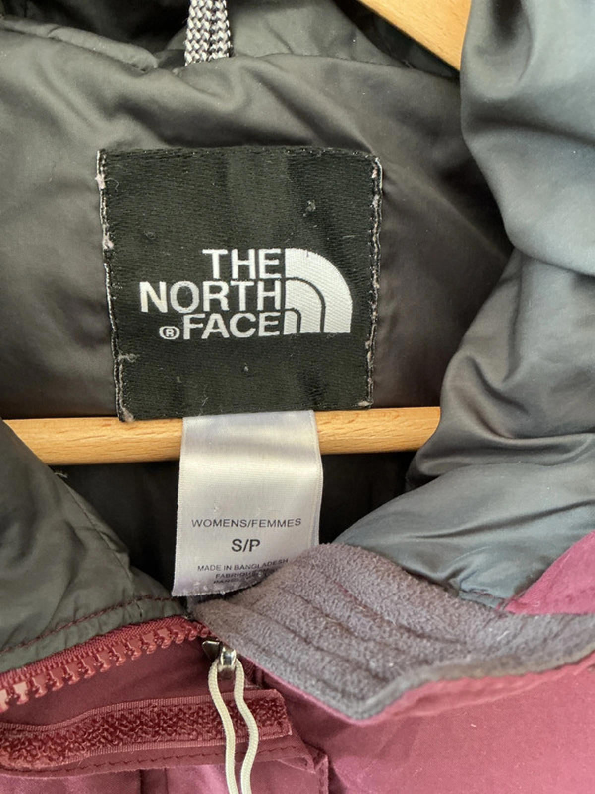Vintage The North Face Women's Burgundy Puffer Jacket Size Regular 8