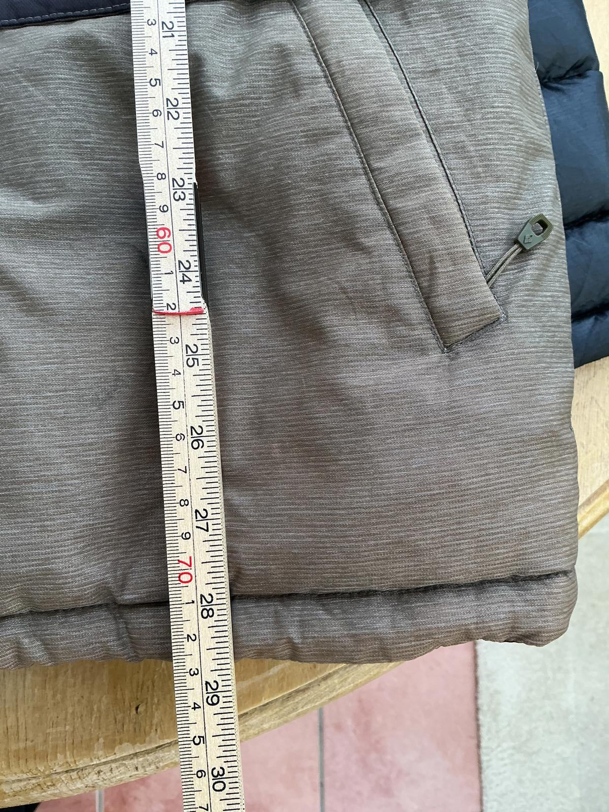 Mont bell Insulated Men's Hooded Down Parka Jacket in Gray