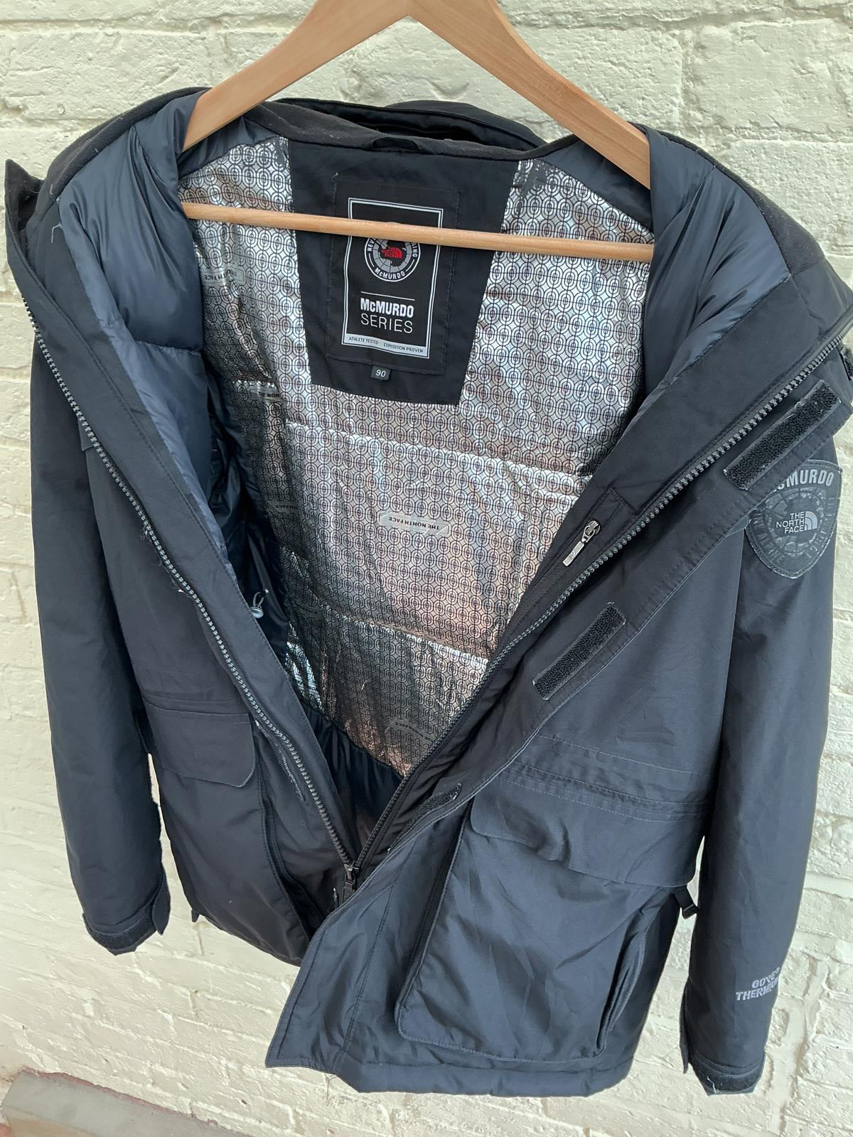 The North Face McMurdo Series Black Hooded Winter Jacket Men's Size 90