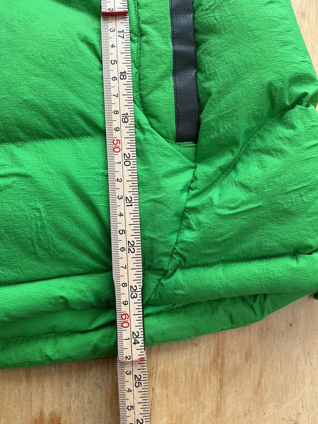 The North Womens Large Face Green and Black Hooded Puffer Jacket