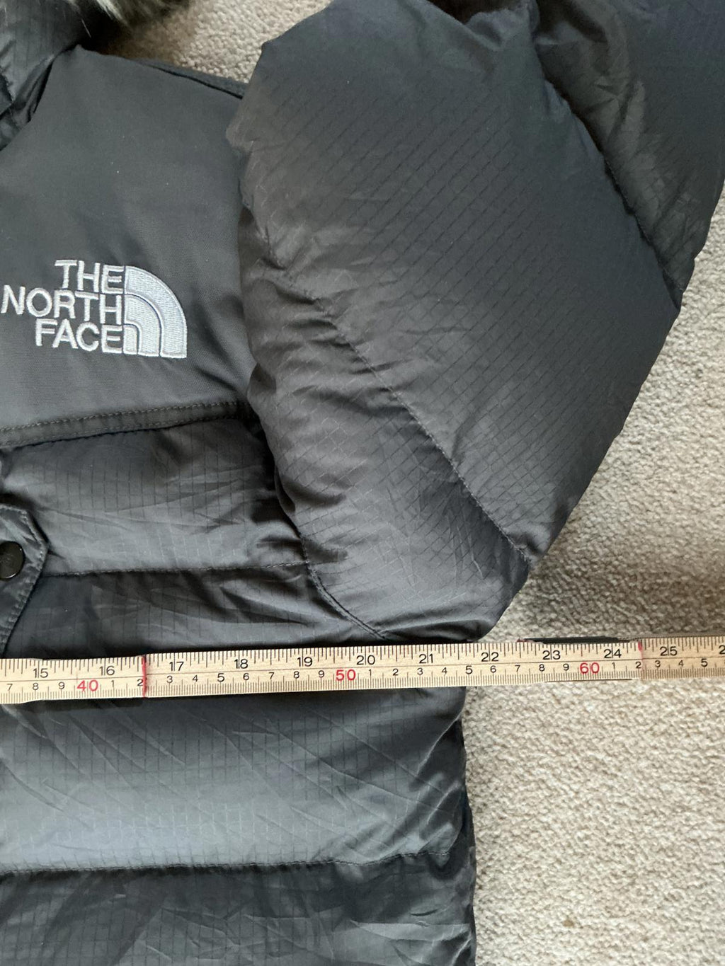 The North Face Men's Grey Puffer 800pro Jacket with Faux Fur Hood