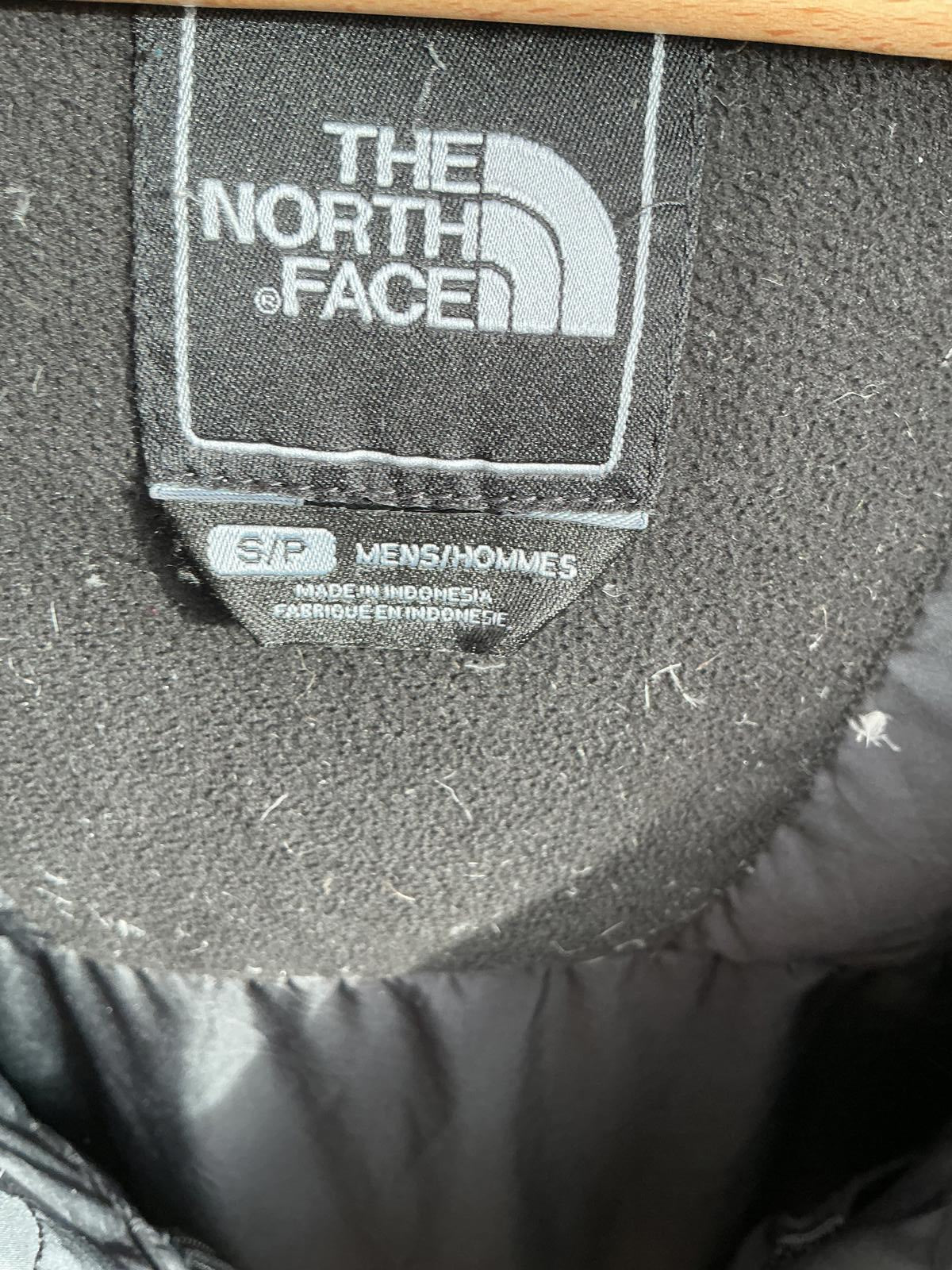 The North Face Men's Black Puffer Jacket Size S