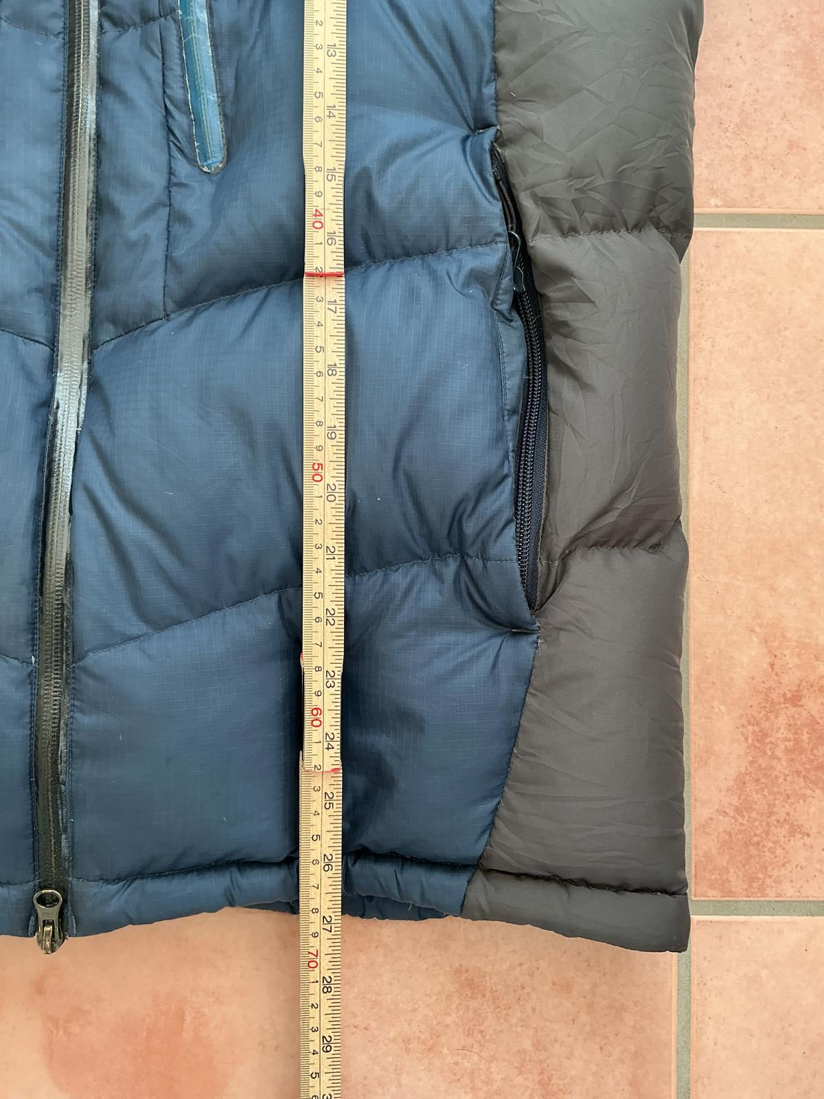 Columbia Men's Blue and Grey Puffer Jacket Medium