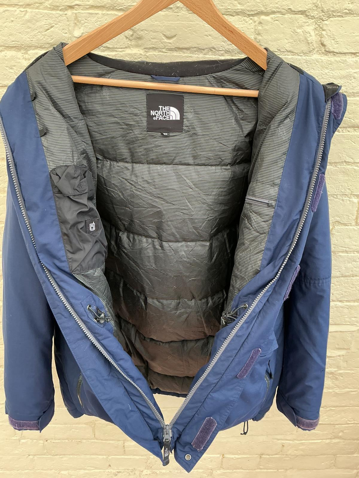 The North Face Men's Blue Puffer Jacket with Hood