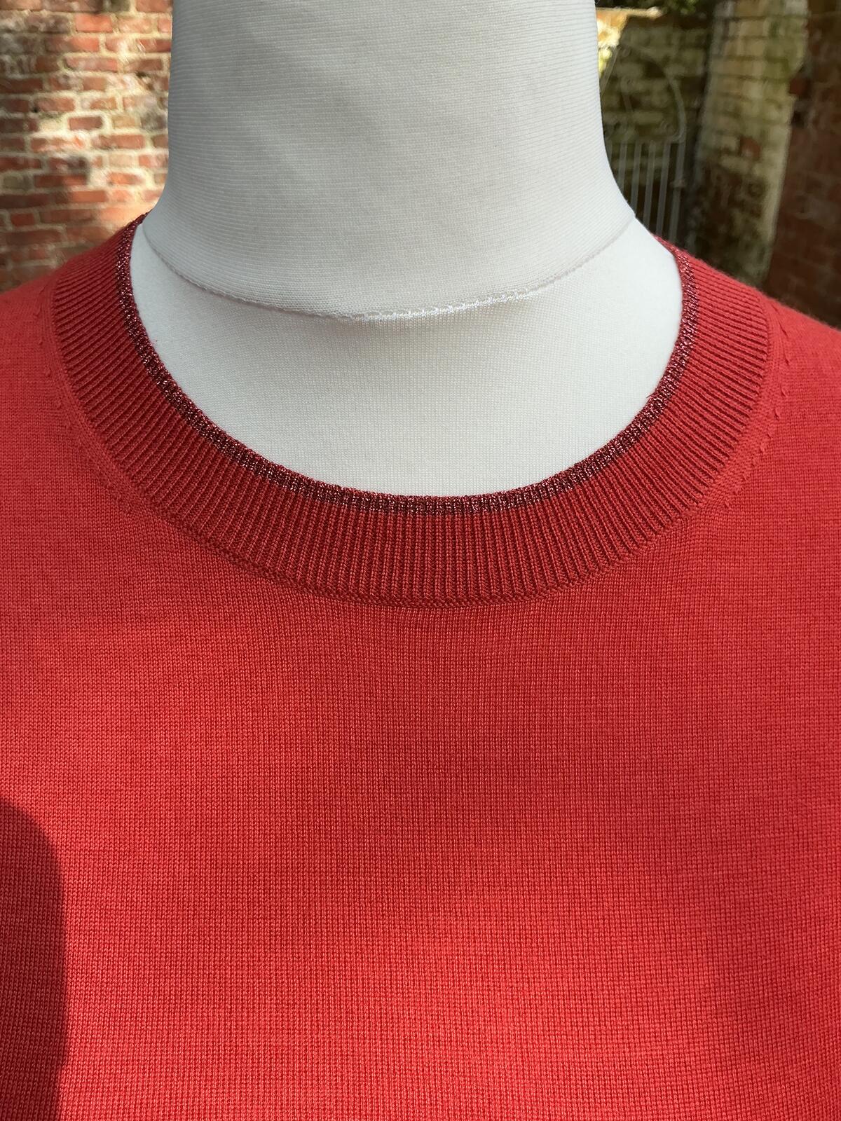Paul Smith Women's Red Wool Crew Neck Sweater Size Regular Small Classic Fit