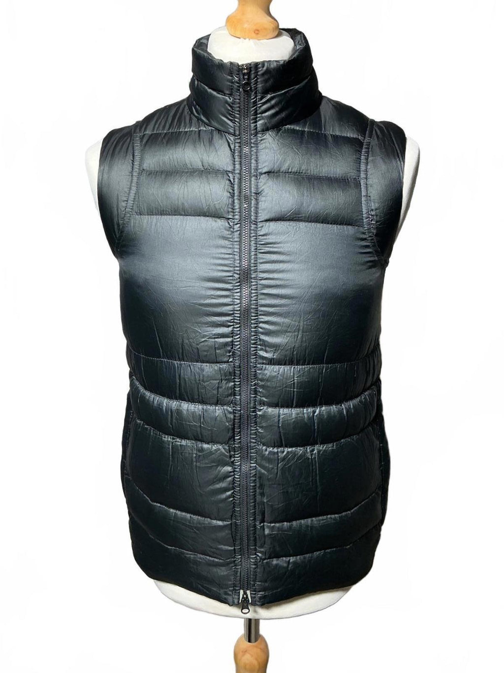 Nike acg down gilet medium