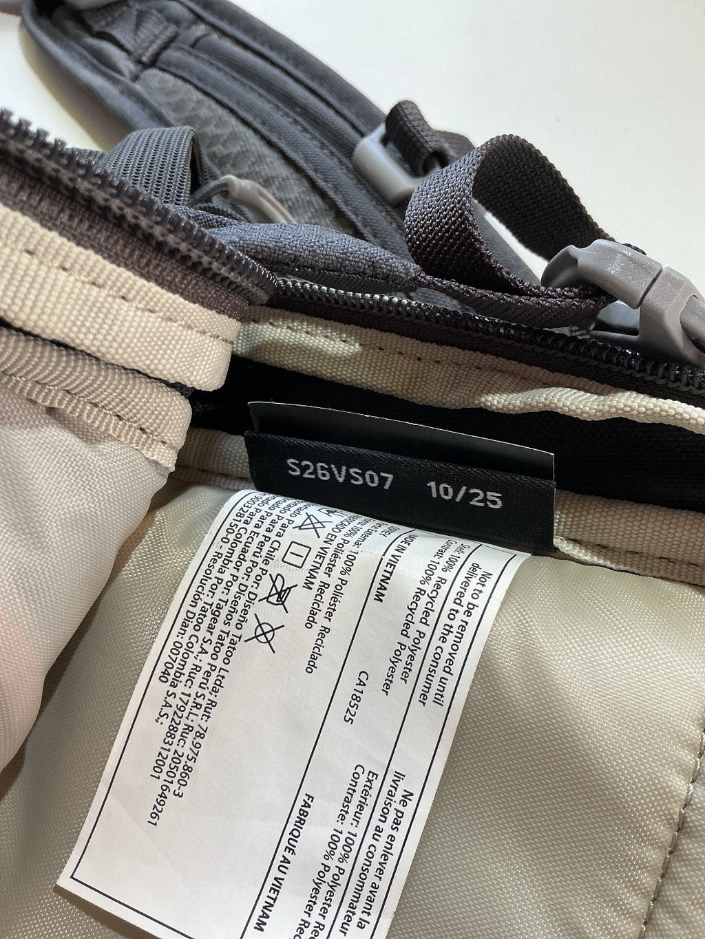 Osprey Daylite Plus 20L Black Backpack Suitable for Everyday Travel Hiking