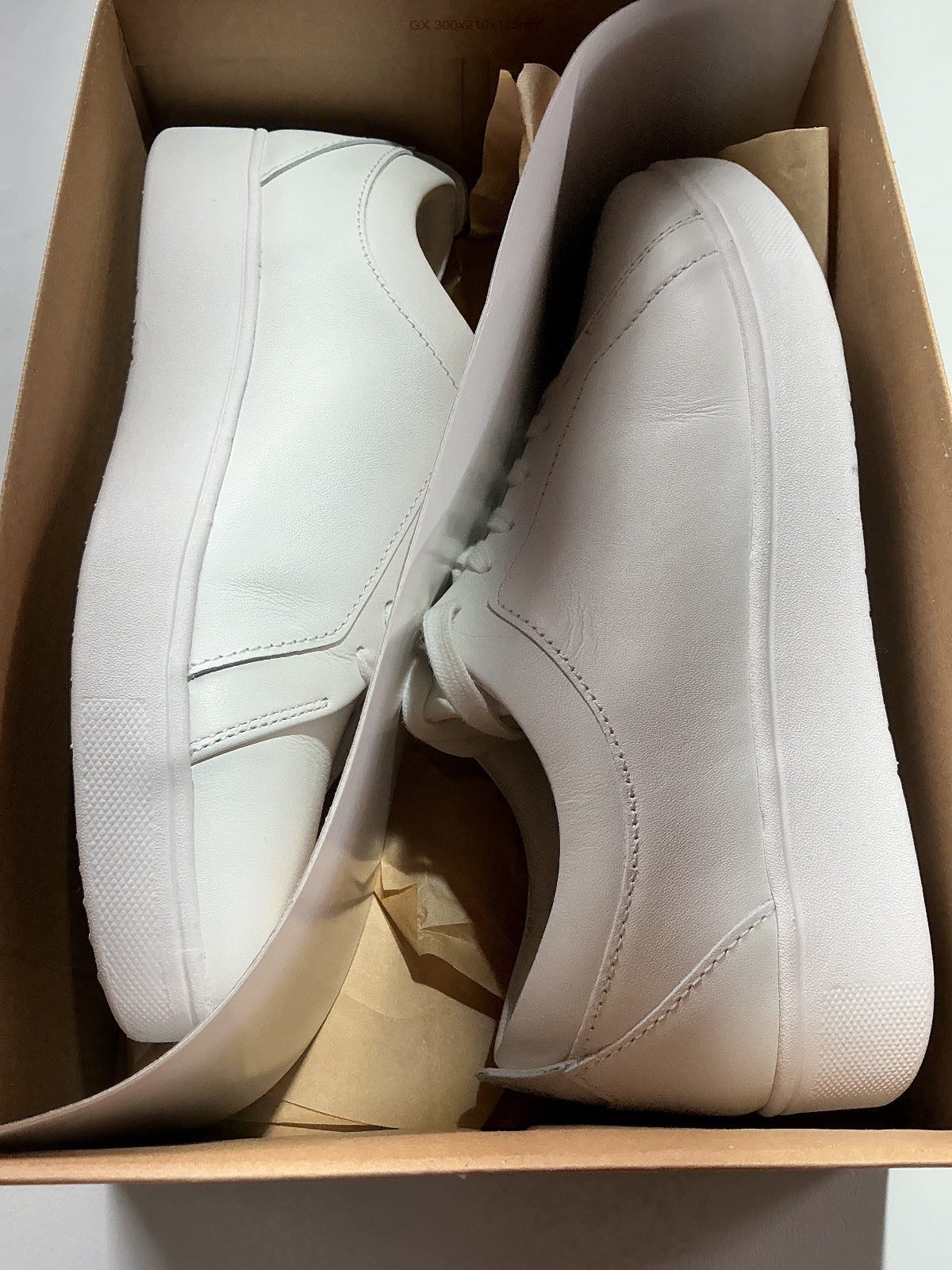 *NEW* Fitflop White Rally Daily Sneakers UK 7 Comfortable Stylish Casual Shoes