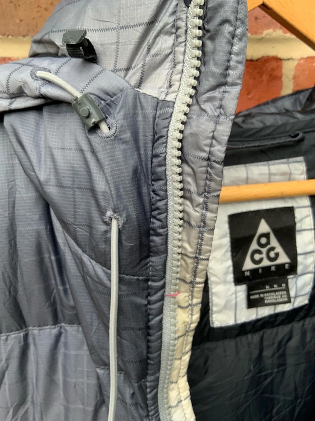 Nike acg down jacket medium