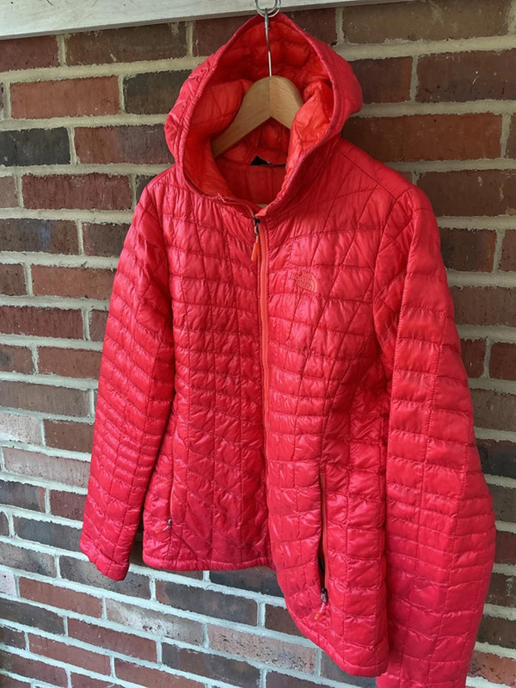 Tnf thermoball jacket large
