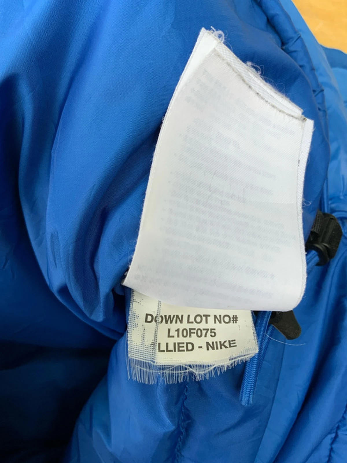Nike ACG Blue Puffer Vest Sleeveless Jacket Size Regular M Warm Outdoor