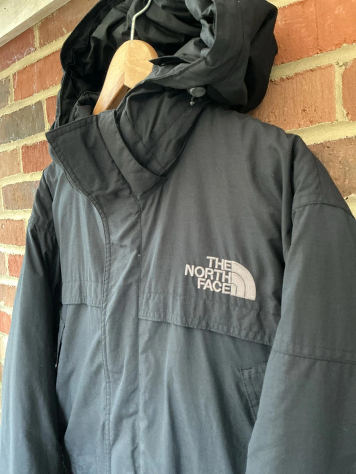 Tnf hyvent parka large