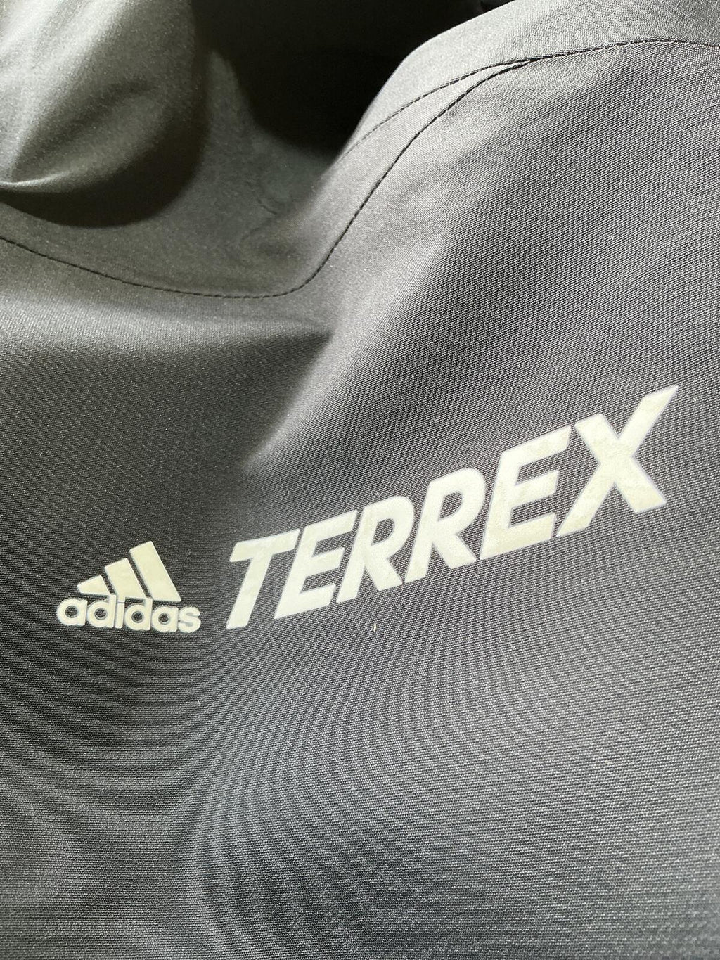 Adidas Terrex Black 2L Waterproof Hooded Jacket Size Regular XL Outdoor Coat