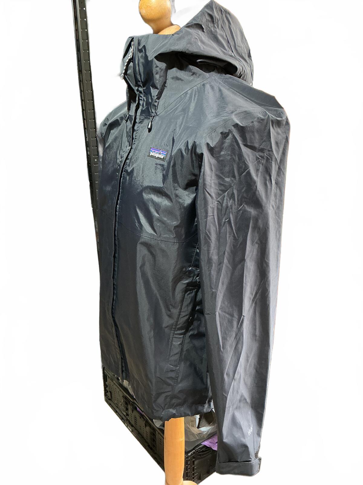 *New* Patagonia Torrentshell Black Lightweight Waterproof Jacket Size Small