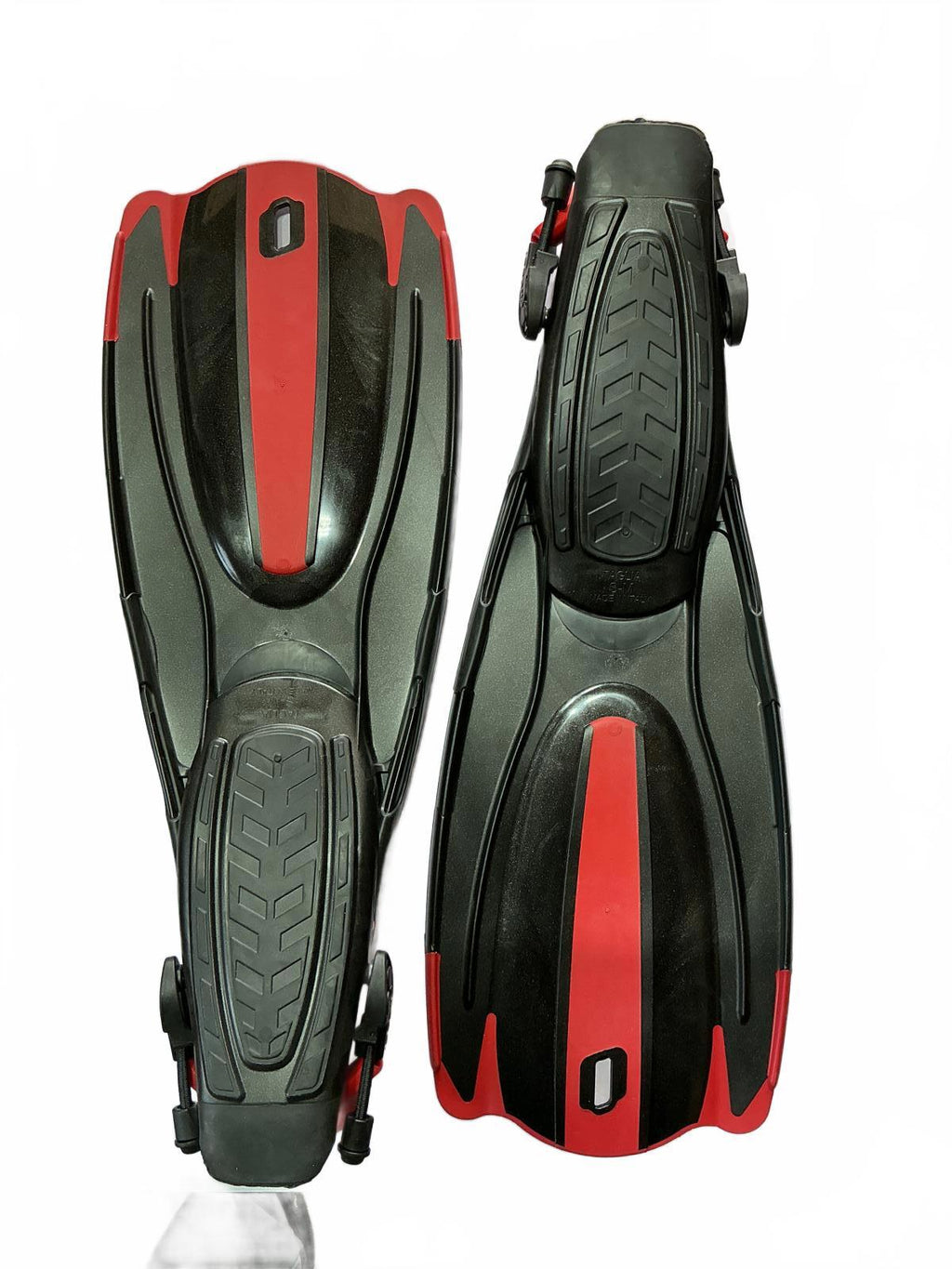 Cressi Maui Diving Swim Fins Adjustable Size  S-M 4-7 Black Red Comfortable