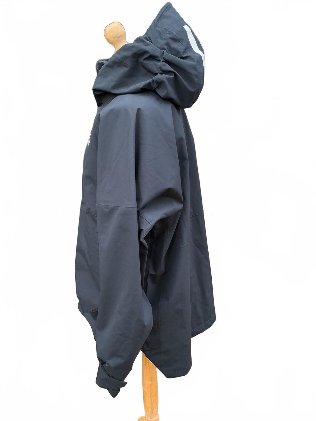 Adidas Terrex Black 2L Waterproof Hooded Jacket Size Regular XL Outdoor Coat