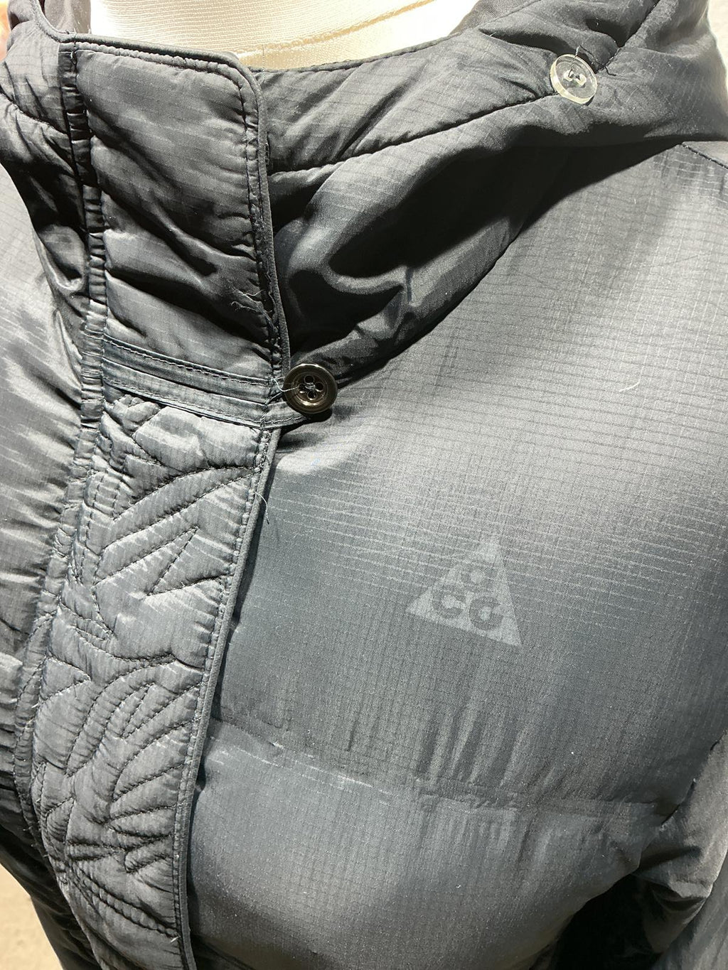Nike acg down jacket size 8/10