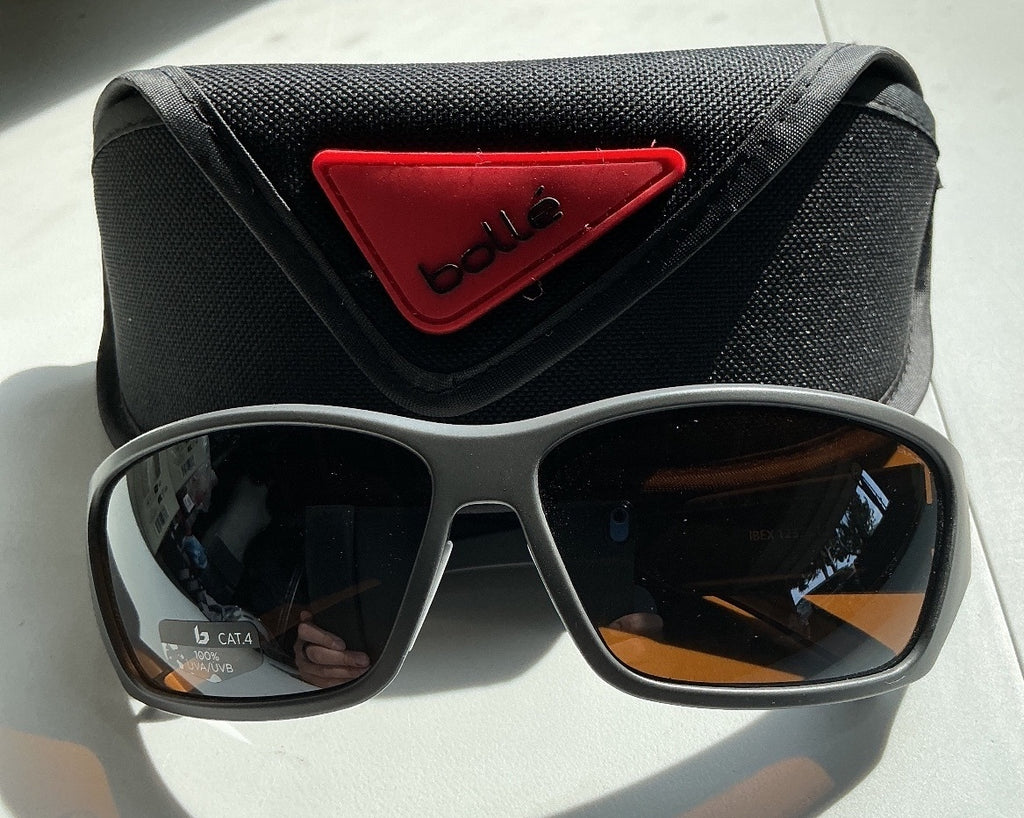 Bollé Ibex Sunglasses Matte Grey White B100 Gun Lens Size Standard