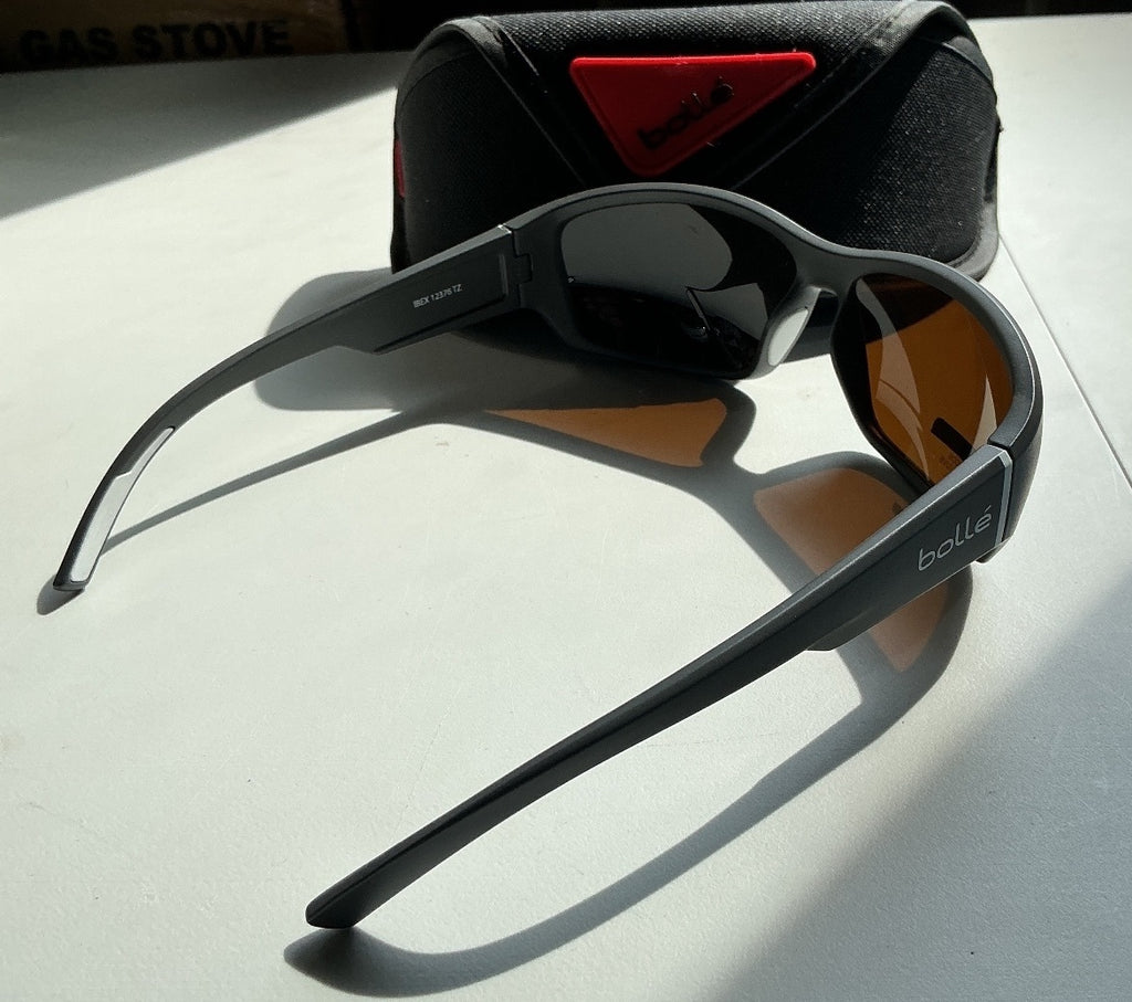 Bollé Ibex Sunglasses Matte Grey White B100 Gun Lens Size Standard